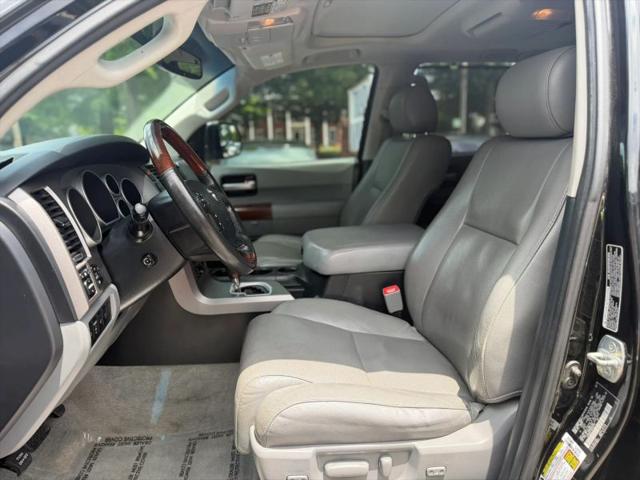 2011 Toyota Sequoia Platinum 5.7L V8
