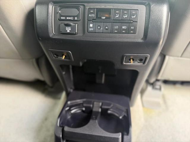2011 Toyota Sequoia Platinum 5.7L V8