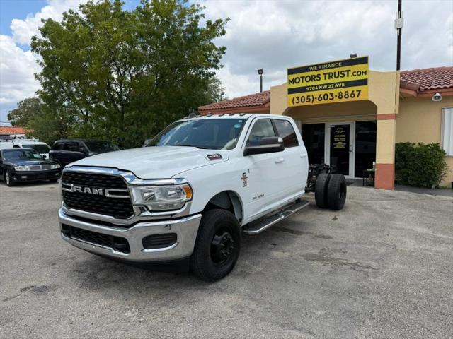 2022 Ram 3500 Big Horn Crew Cab 4x4 8' Box