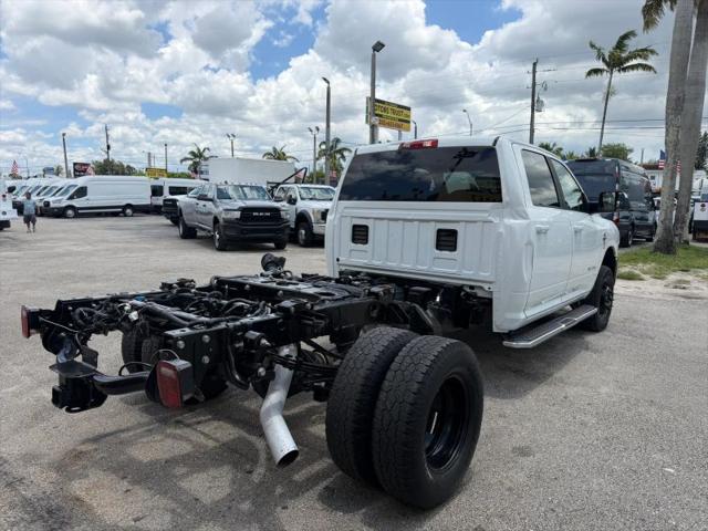 2022 Ram 3500 Big Horn Crew Cab 4x4 8' Box