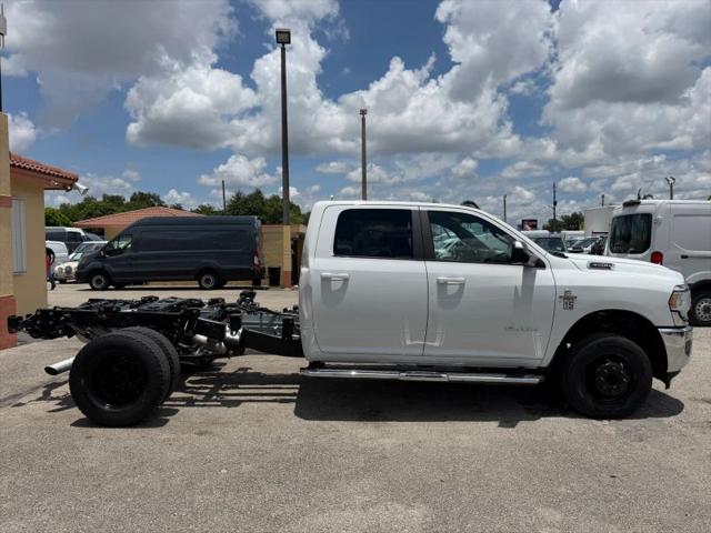 2022 Ram 3500 Big Horn Crew Cab 4x4 8' Box