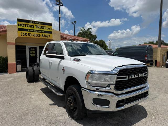 2022 Ram 3500 Big Horn Crew Cab 4x4 8' Box