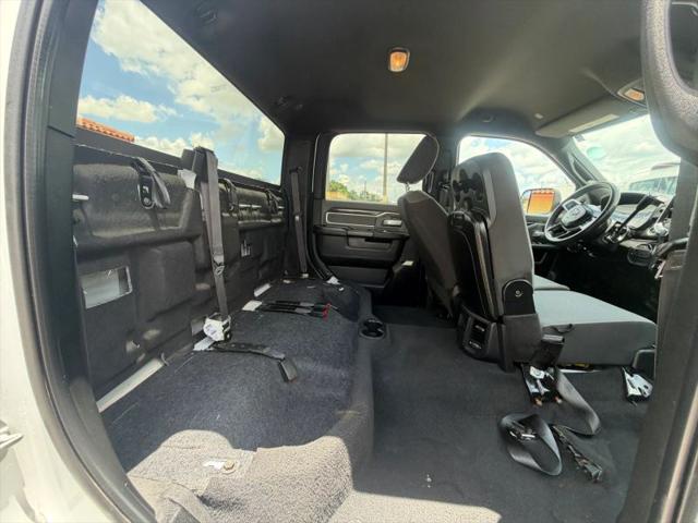 2022 Ram 3500 Big Horn Crew Cab 4x4 8' Box