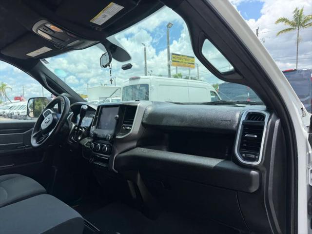 2022 Ram 3500 Big Horn Crew Cab 4x4 8' Box