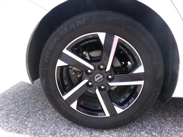 2024 Nissan Sentra SV Xtronic CVT