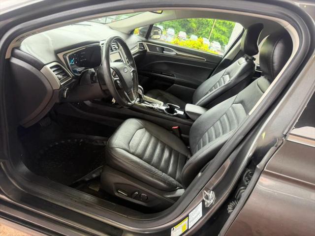 2016 Ford Fusion SE