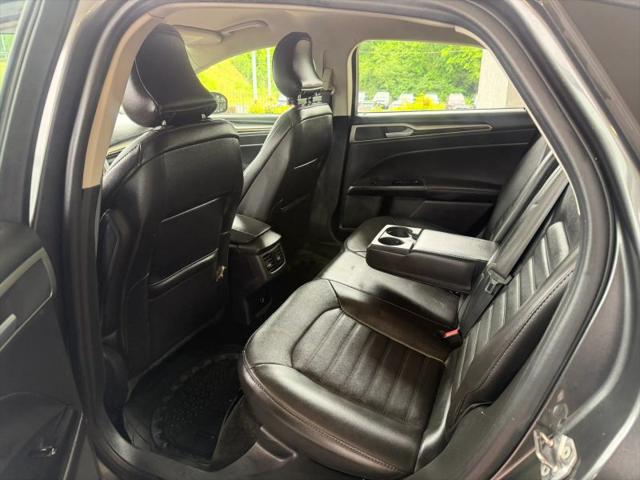 2016 Ford Fusion SE