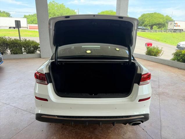 2020 Kia Optima LX