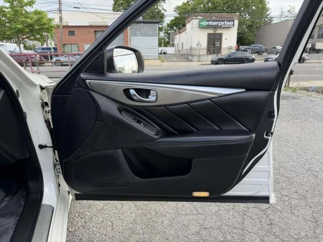 2014 INFINITI Q50 Premium