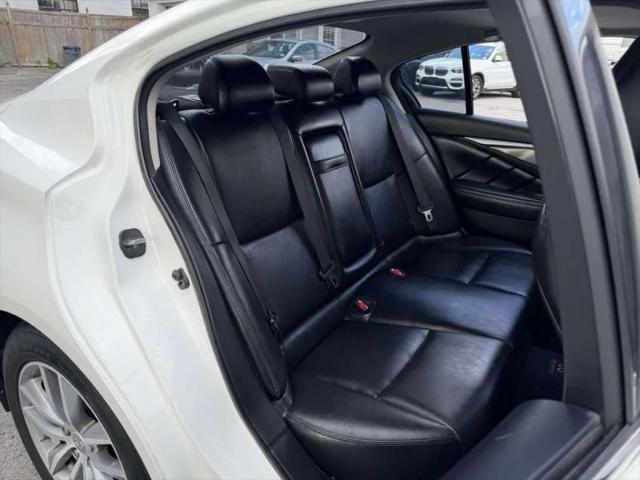 2014 INFINITI Q50 Premium