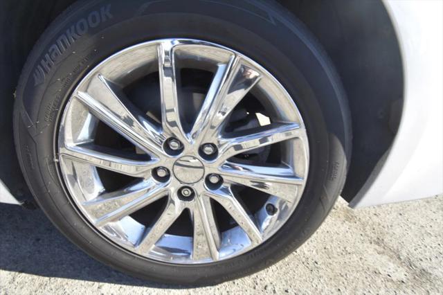 2016 Lexus ES 300h 300h