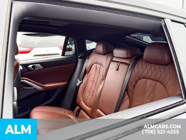 2022 BMW X6 M50i