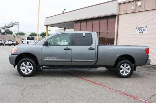 2013 Nissan Titan SV