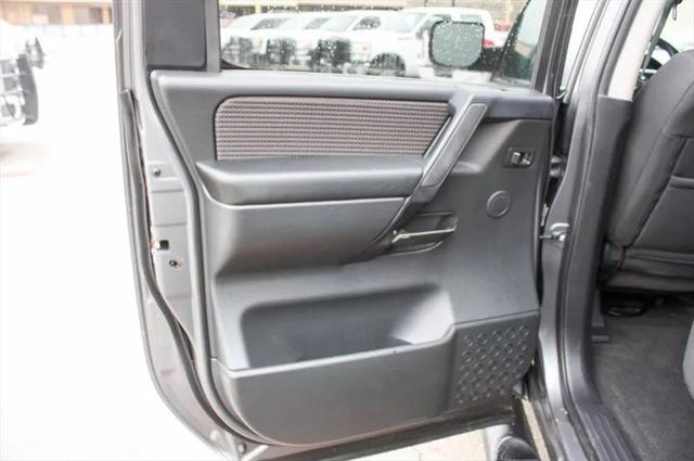 2013 Nissan Titan SV