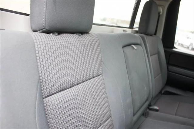 2013 Nissan Titan SV