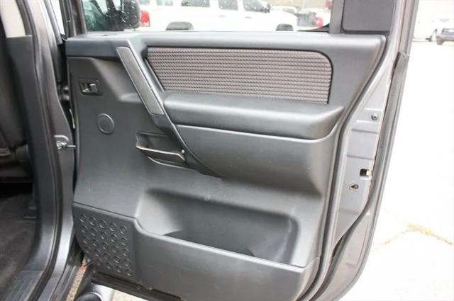 2013 Nissan Titan SV