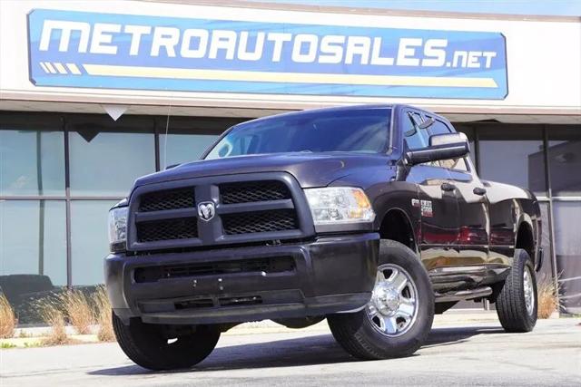 2017 Ram 2500 Tradesman Crew Cab 4x4 8 Box for sale in Arlington, TX