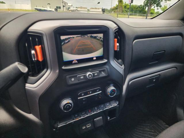 2021 Chevrolet Silverado 1500 2WD Crew Cab Short Bed Custom
