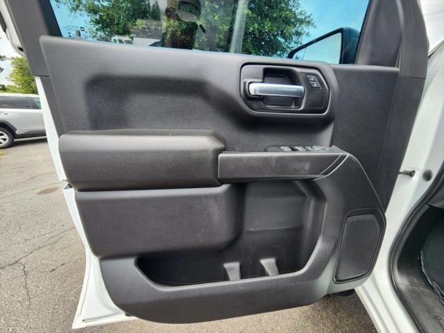 2021 Chevrolet Silverado 1500 2WD Crew Cab Short Bed Custom