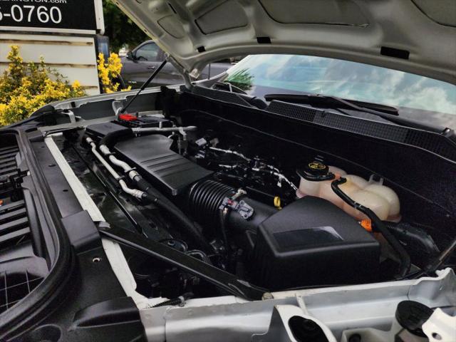 2021 Chevrolet Silverado 1500 2WD Crew Cab Short Bed Custom
