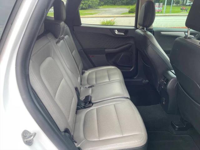 2020 Ford Escape SE