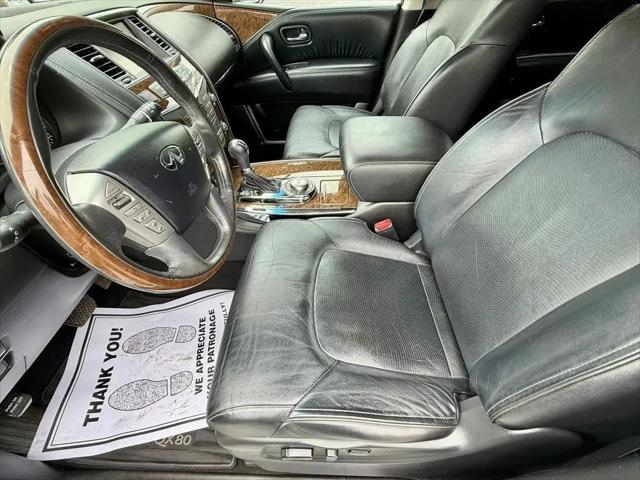 2016 INFINITI QX80 Standard