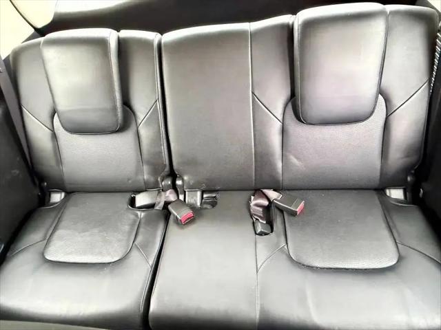 2016 INFINITI QX80 Standard