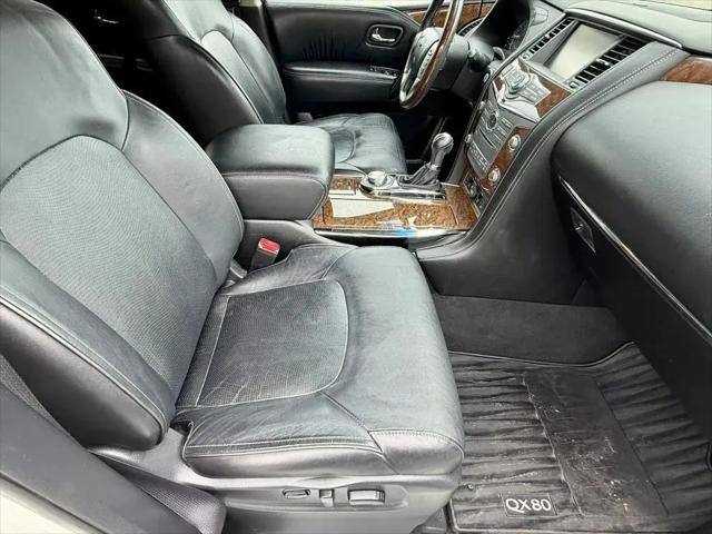 2016 INFINITI QX80 Standard