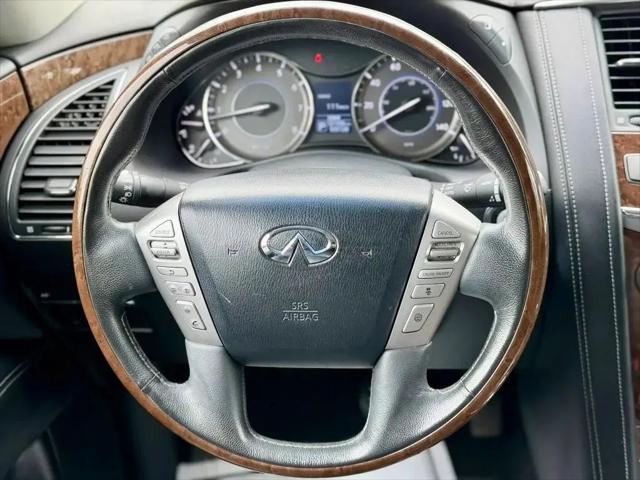 2016 INFINITI QX80 Standard