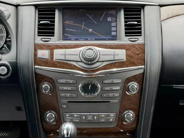 2016 INFINITI QX80 Standard