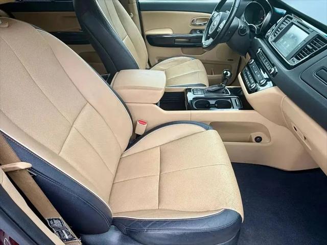 2015 Kia Sedona SX