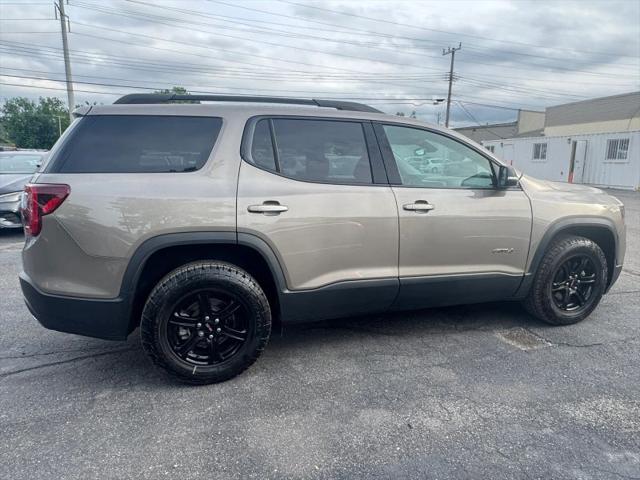2023 GMC Acadia AWD AT4