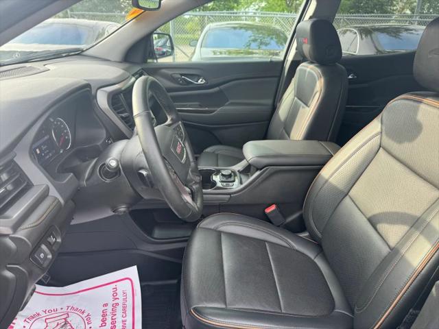 2023 GMC Acadia AWD AT4