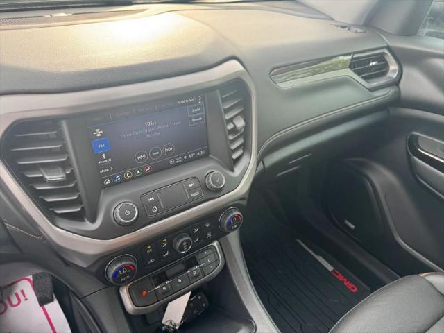 2023 GMC Acadia AWD AT4