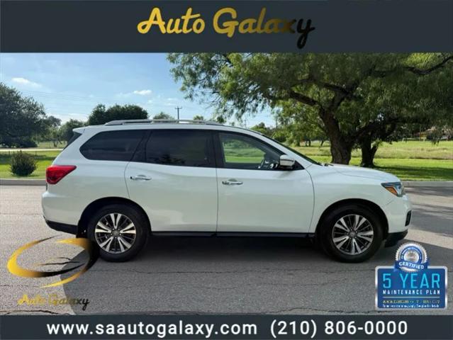 2017 Nissan Pathfinder SL