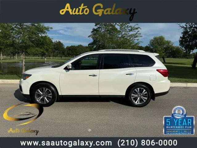 2017 Nissan Pathfinder SL