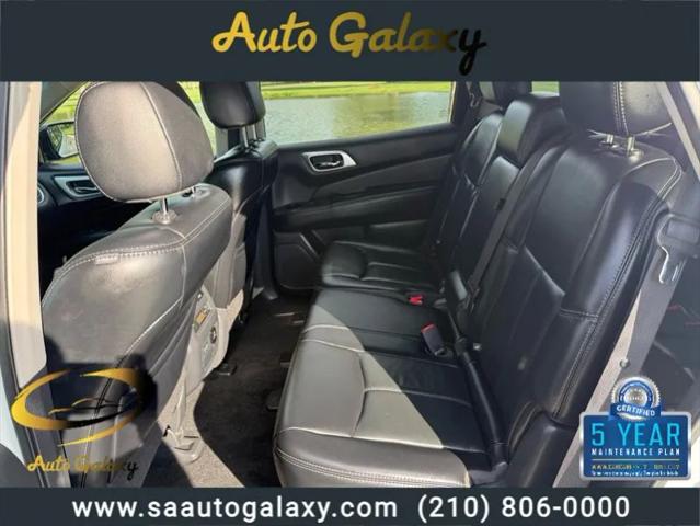 2017 Nissan Pathfinder SL