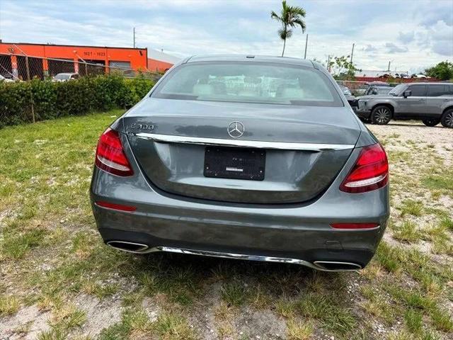 2017 Mercedes-Benz E-CLASS E 300 E 300