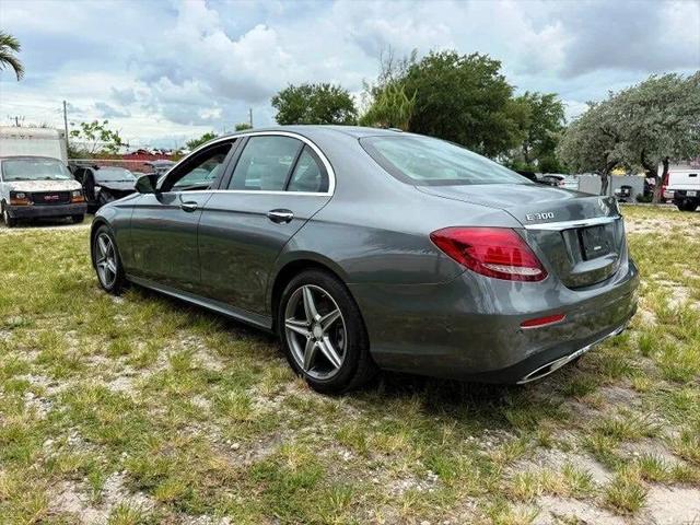 2017 Mercedes-Benz E-CLASS E 300 E 300