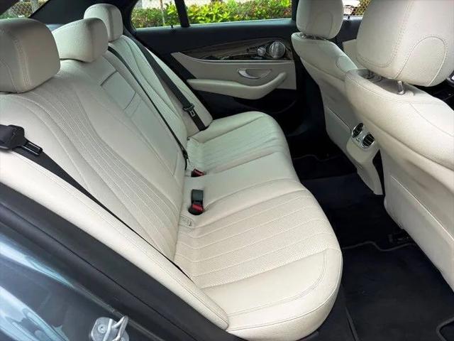 2017 Mercedes-Benz E-CLASS E 300 E 300