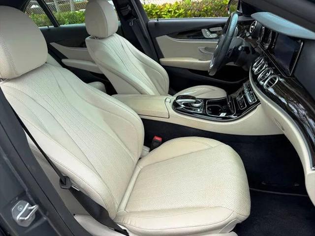 2017 Mercedes-Benz E-CLASS E 300 E 300