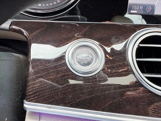 2017 Mercedes-Benz E-CLASS E 300 E 300