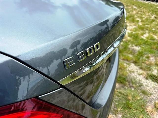 2017 Mercedes-Benz E-CLASS E 300 E 300