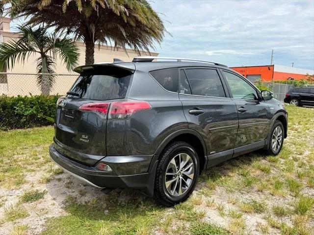 2016 Toyota RAV4 Hybrid XLE