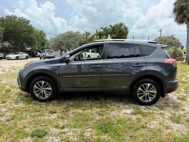 2016 Toyota RAV4 Hybrid XLE