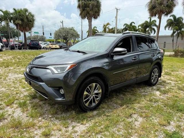 2016 Toyota RAV4 Hybrid XLE