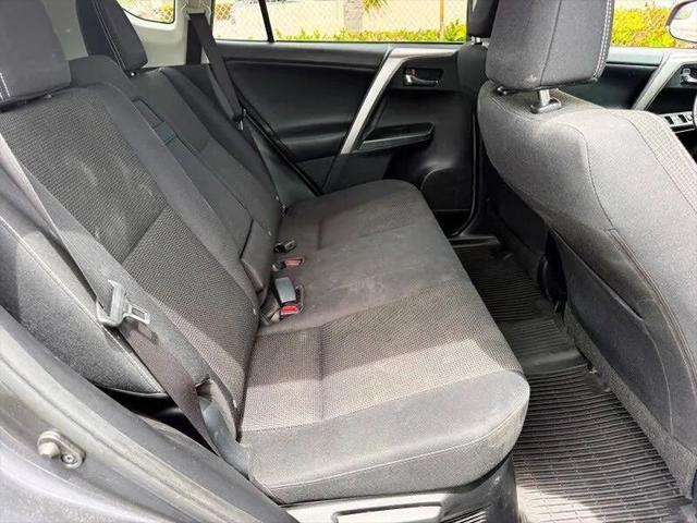2016 Toyota RAV4 Hybrid XLE
