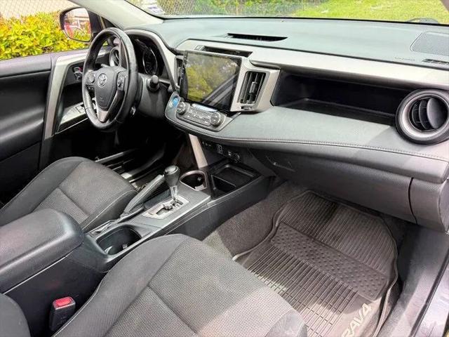 2016 Toyota RAV4 Hybrid XLE
