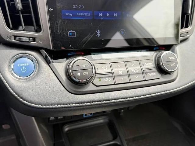 2016 Toyota RAV4 Hybrid XLE