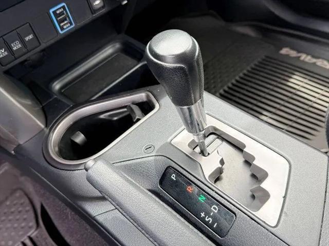 2016 Toyota RAV4 Hybrid XLE